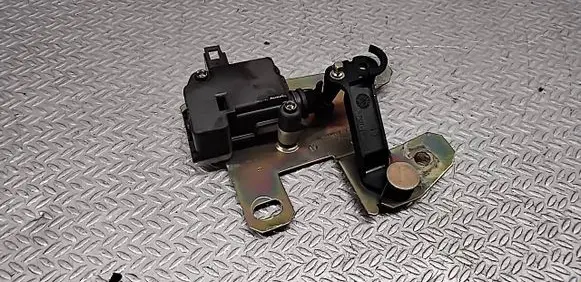 Volkswagen Touareg I Tailgate boot lock/latch motor 7l6827425