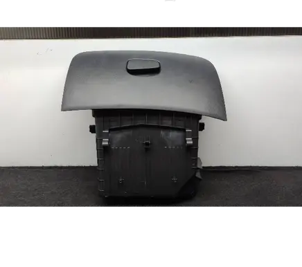 Glove box