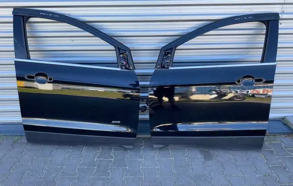 Ford Kuga II Front door