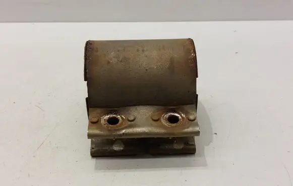 Volkswagen PASSAT B8 Muffler pipe connector clamp 