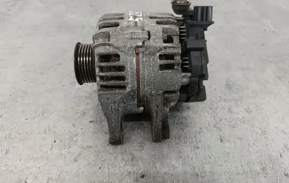 Toyota Corolla E120 E130 Generator/alternator 