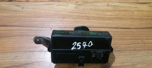 Nissan Micra Fuse box set 5f300