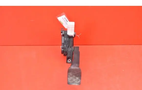 Audi Q7 4L Accelerator throttle pedal 7L0723507D