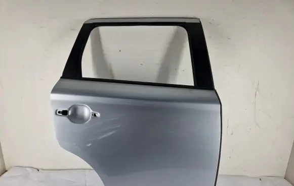 Mitsubishi Outlander Rear door 