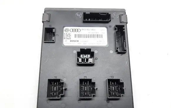 Audi A4 Allroad B8 Comfort/convenience module 8K0907063