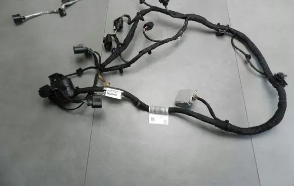 Seat Ibiza V (KJ) Engine installation wiring loom 04C972627F