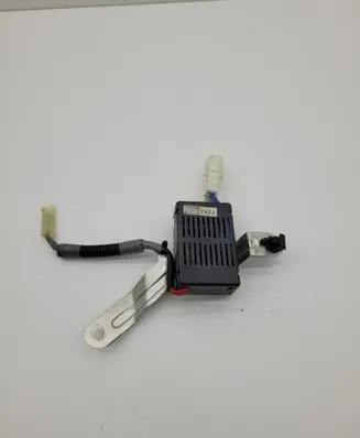 Lexus IS 220D-250-350 Antenna control unit 05370C25S2B