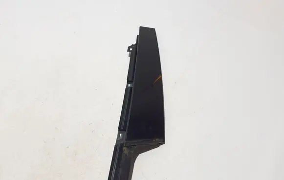 Volvo S60 Front door glass trim molding 32257389