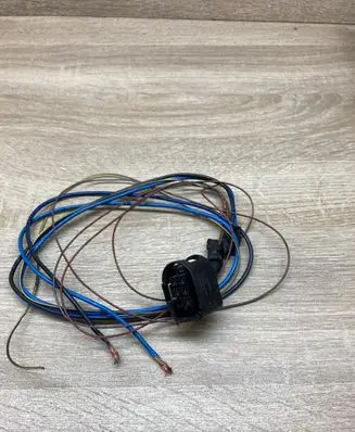 BMW 3 E90 E91 Plug wire 7526880