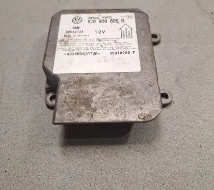 Volkswagen PASSAT B5.5 Airbag control unit/module 1C0909605B 35010209F 5WK43124