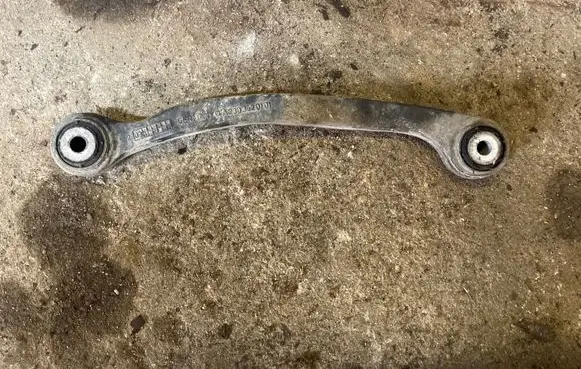 Mercedes-Benz E W211 Rear control arm A2303520101