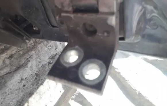 Citroen C8 Front door upper hinge