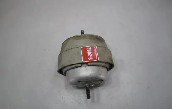 Audi A4 S4 B7 8E 8H Engine mount bracket