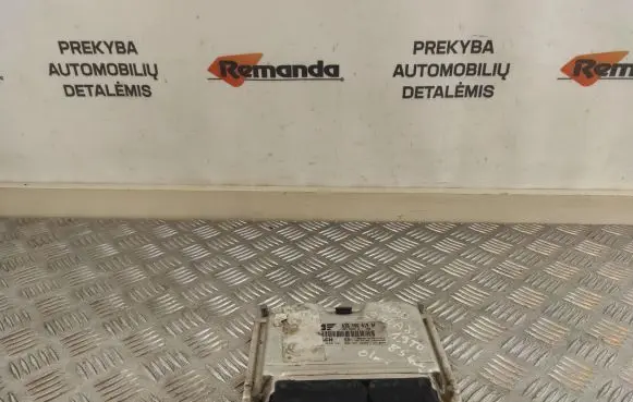 Ford Galaxy Engine control unit/module 038906019BF 28SA4559 0010221