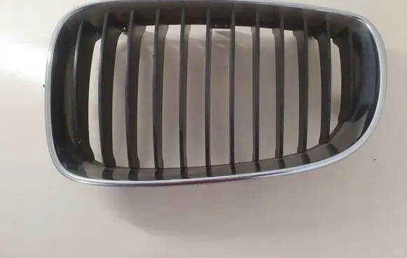 BMW 1 E81 E87 Front grill
