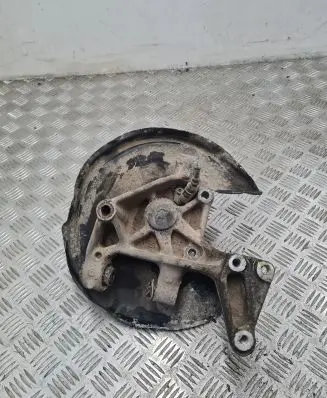 Volkswagen PASSAT B6 Rear wheel hub