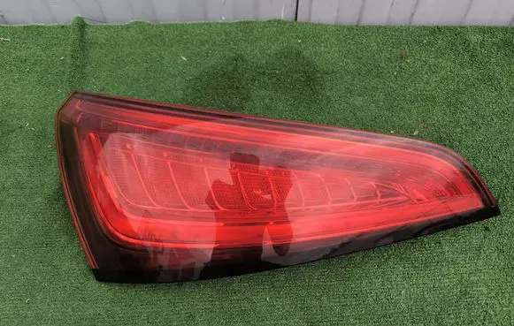 Audi Q5 SQ5 Tailgate rear/tail lights 8R0945093D 21240102