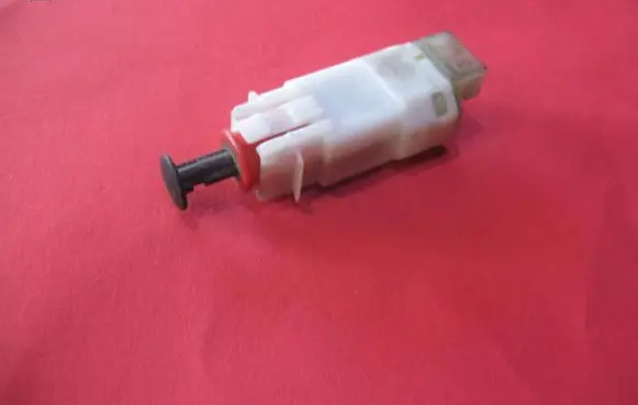 Clutch pedal sensor