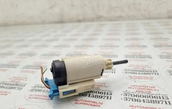 Seat Exeo (3R) Clutch pedal sensor 8E0927189B