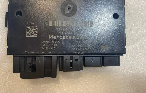 Mercedes-Benz C W205 Tow bar trailer control unit/module A2059016210
