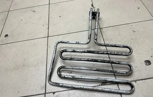 BMW 5 E39 Power steering radiator 32411141819 1141819