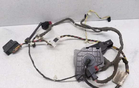 Opel Vectra C Front door wiring loom 13139942
