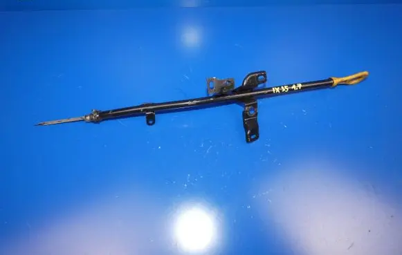 Hyundai i40 Oil level dip stick 