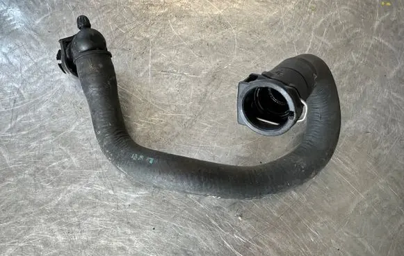 Peugeot 308 Engine coolant pipe/hose