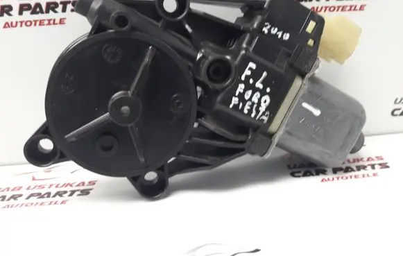 Ford Fiesta Front door window regulator motor 8A6114A389A 0130822406