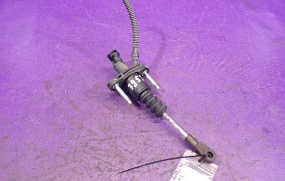 Clutch slave cylinder