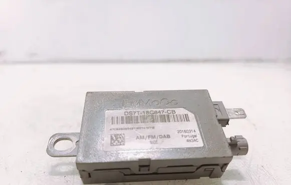 Ford S-MAX Aerial antenna amplifier DS7T18C847CB 20160314