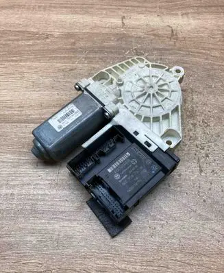 Seat Altea Front door window regulator motor 1K0959792M 1K0959702Q