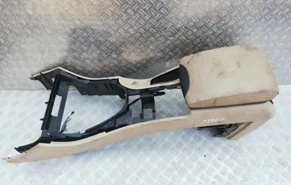 BMW X5 E53 Armrest 51168245916 51.16-8245916