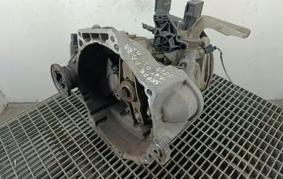 Skoda Fabia Mk2 (5J) Manual 5 speed gearbox KFK