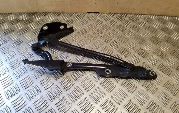 Audi 100 S4 C4 Tailgate/trunk/boot hinge 