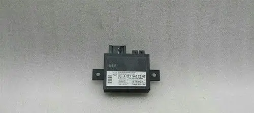 Mercedes-Benz CL C216 Air suspension control unit module (rear) A2215402362