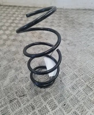 Mercedes-Benz GLA H247 Front coil spring 
