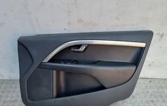 Volvo V70 Front door card panel trim 39863069 30649484 30649480
