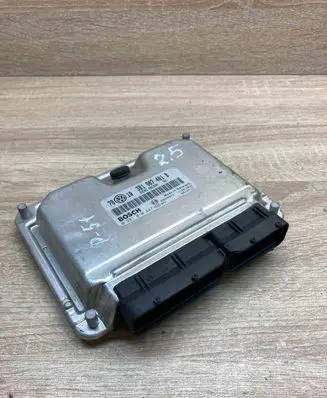 Volkswagen PASSAT B5.5 Engine control unit/module ECU 3B1907401B 0281010447