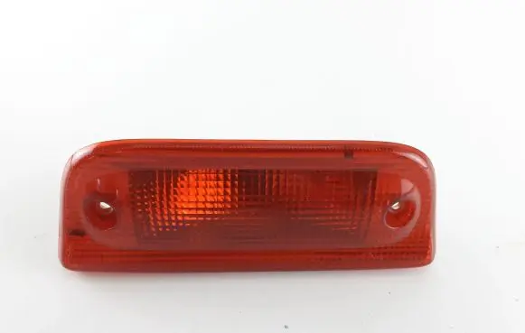 Third/center stoplight