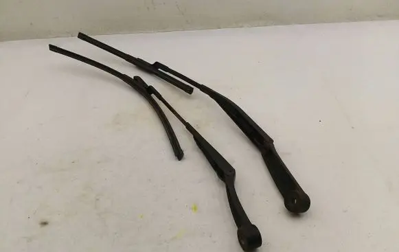 KIA Ceed Front wiper blade arm 