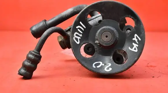 KIA Carens I Power steering pump