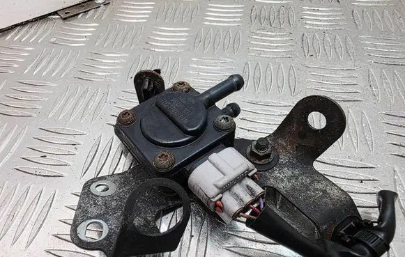 Mitsubishi ASX Exhaust gas pressure sensor 1865A184
