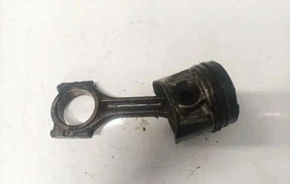 Opel Movano A Piston with connecting rod