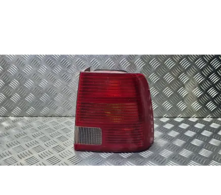 Volkswagen PASSAT B5 Rear/tail lights 3B5945096G