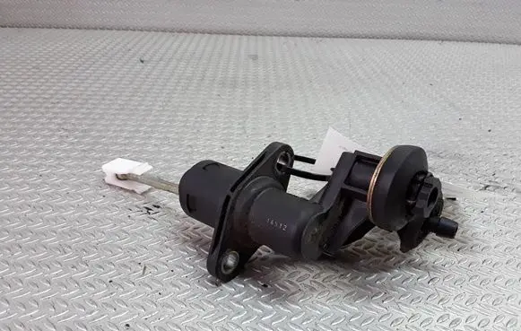 Audi A4 S4 B6 8E 8H Clutch master cylinder 8E2721401H