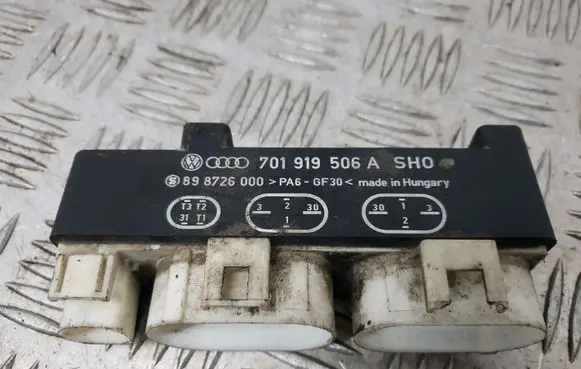 Volkswagen Sharan Coolant fan relay 701919506A