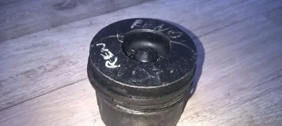 Piston