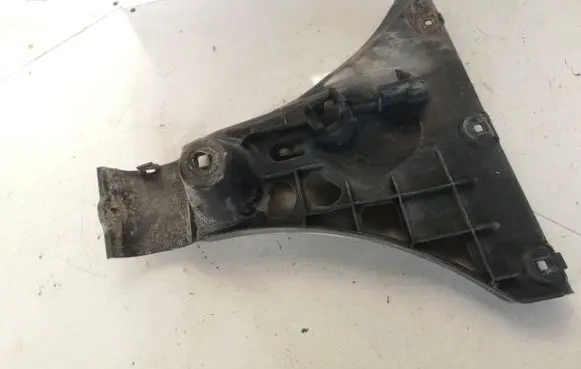 BMW 5 E60 E61 Bumper support mounting bracket corner 