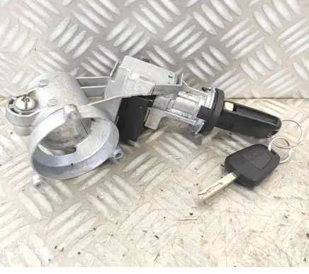 Opel Corsa D Ignition lock 55703083 1102273016